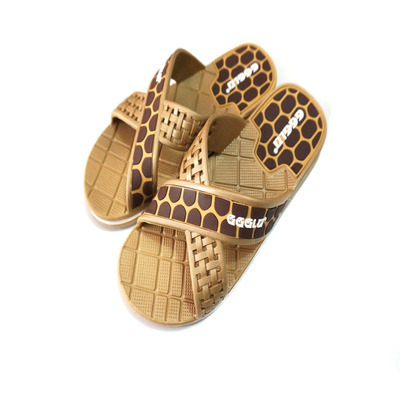 2014陽(yáng)光路夏款男交叉帶室內(nèi)外地板鞋 賓館酒店涼拖鞋批發(fā)指南